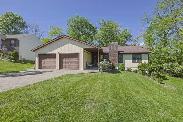 $359,900 | 20615 Alpine Drive, Lawrenceburg, IN 47025