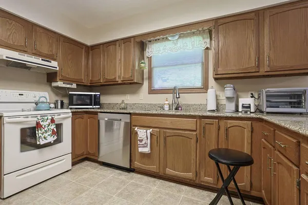 $359,900 | 20615 Alpine Drive, Lawrenceburg, IN 47025