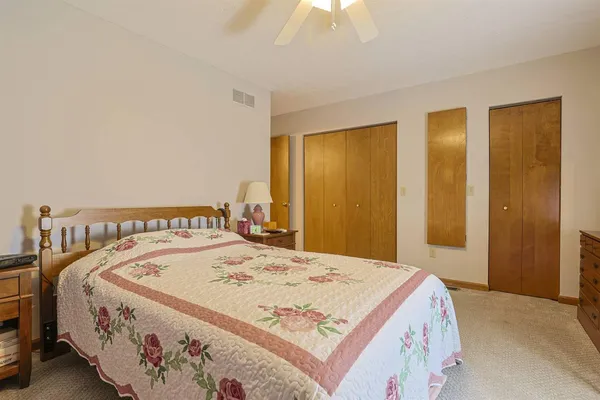 $359,900 | 20615 Alpine Drive, Lawrenceburg, IN 47025
