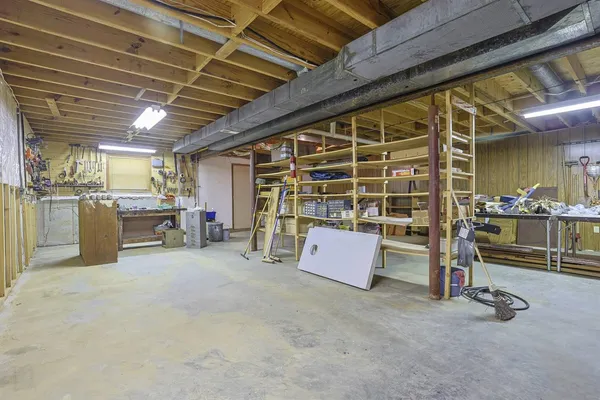 $359,900 | 20615 Alpine Drive, Lawrenceburg, IN 47025