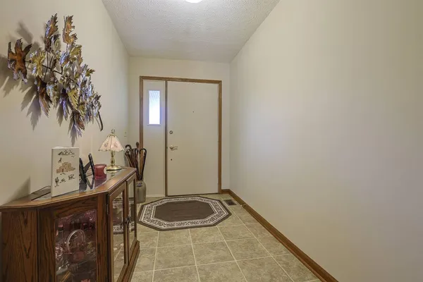 $359,900 | 20615 Alpine Drive, Lawrenceburg, IN 47025