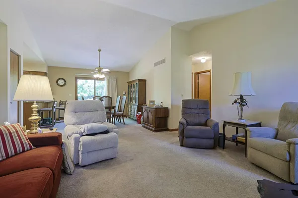 $359,900 | 20615 Alpine Drive, Lawrenceburg, IN 47025