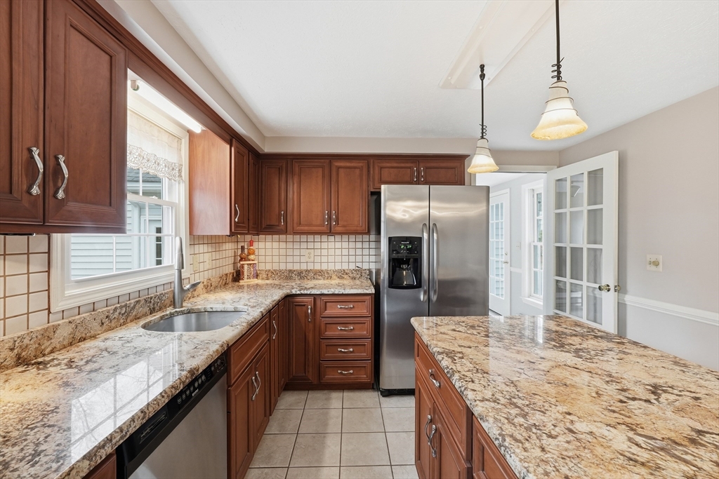 292 Cedar Street Sturbridge, MA 01518 - Photo 14 of 38 Gallery Image 14