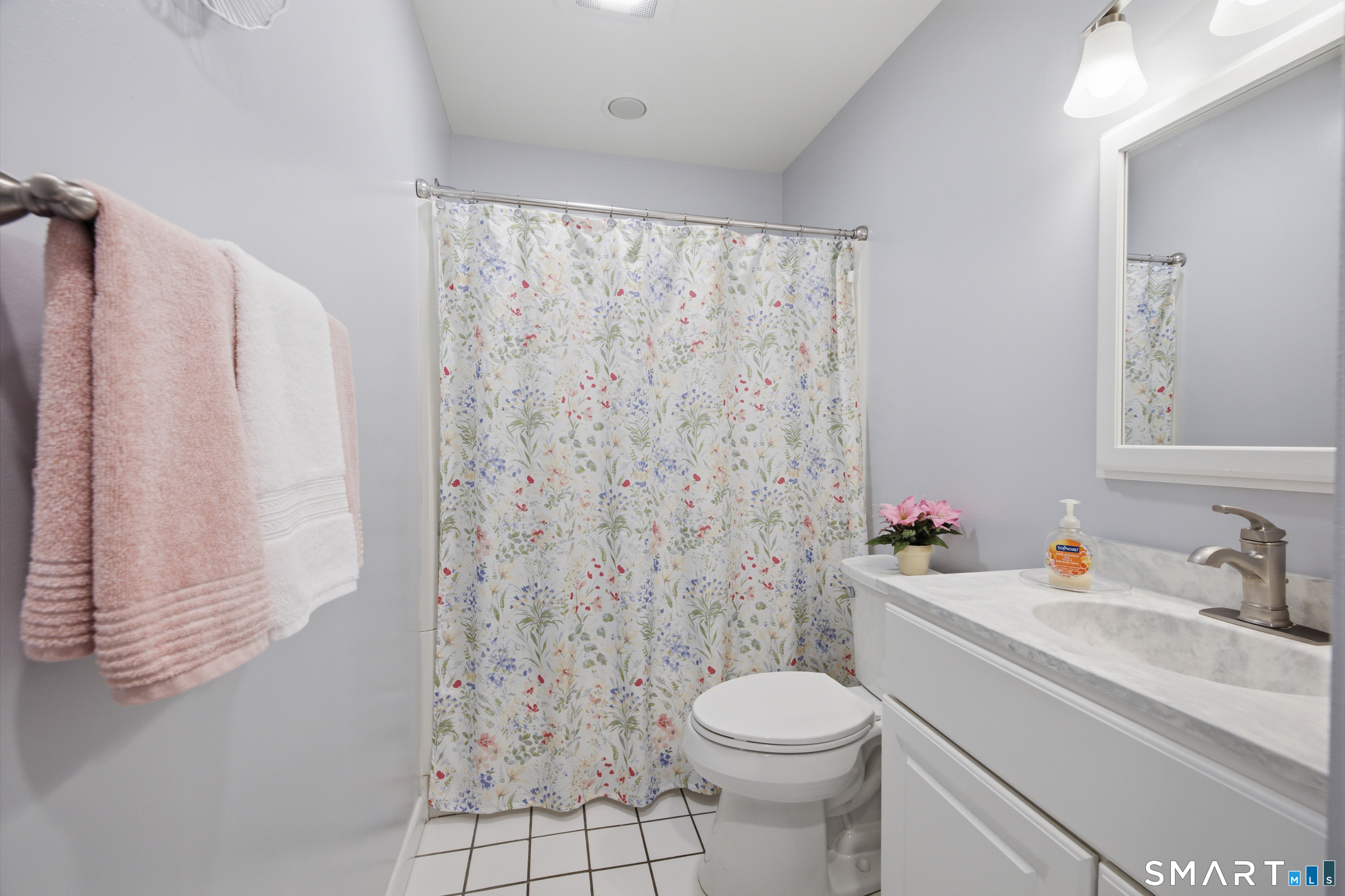 21 Culloden Road Stamford, CT 06902 - Photo 16 of 35 Unit 1 Bathroom