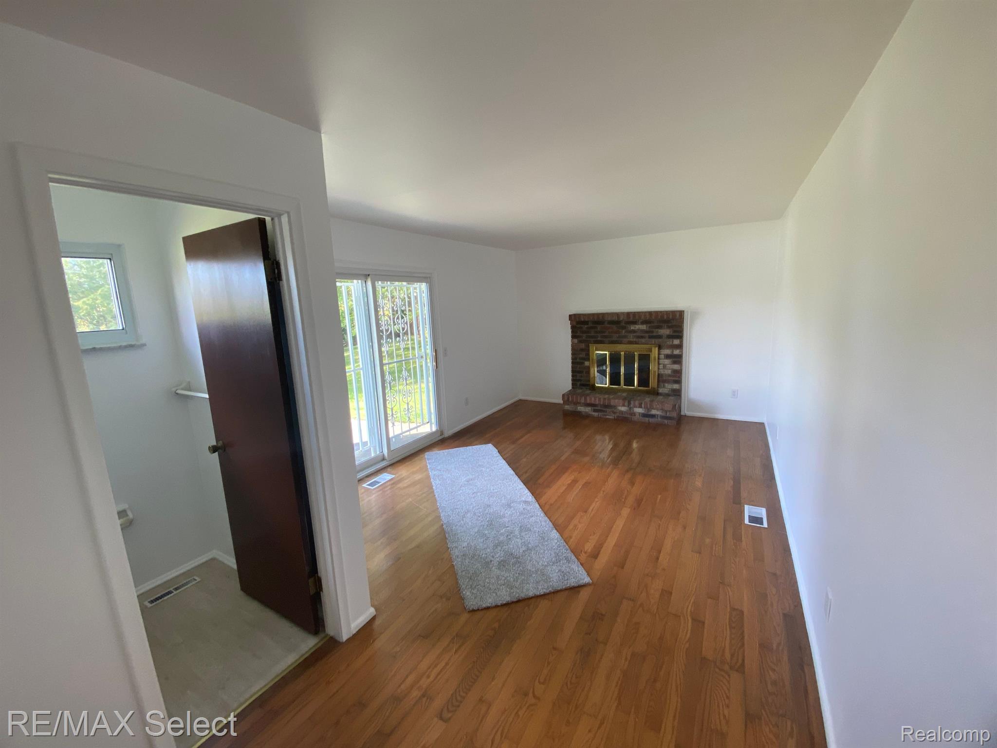 4096 Beecher Road Flint, MI 48532 - Photo 9 of 22 Gallery Image 9