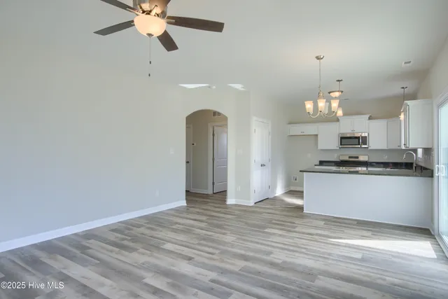 $327,500 | 304 Broadleaf Drive, Jacksonville, NC 28546