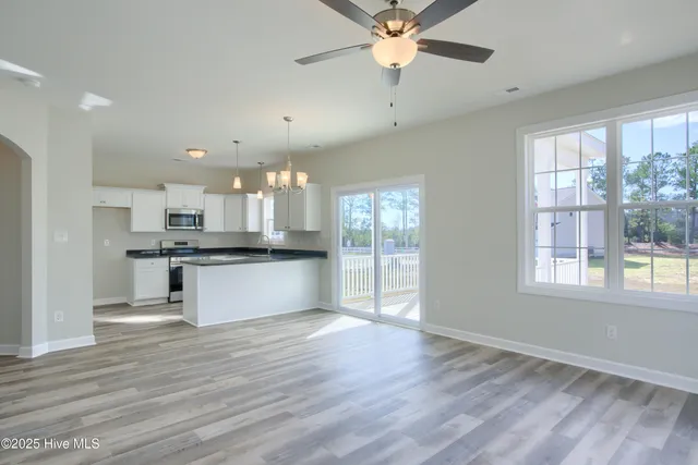 $327,500 | 304 Broadleaf Drive, Jacksonville, NC 28546