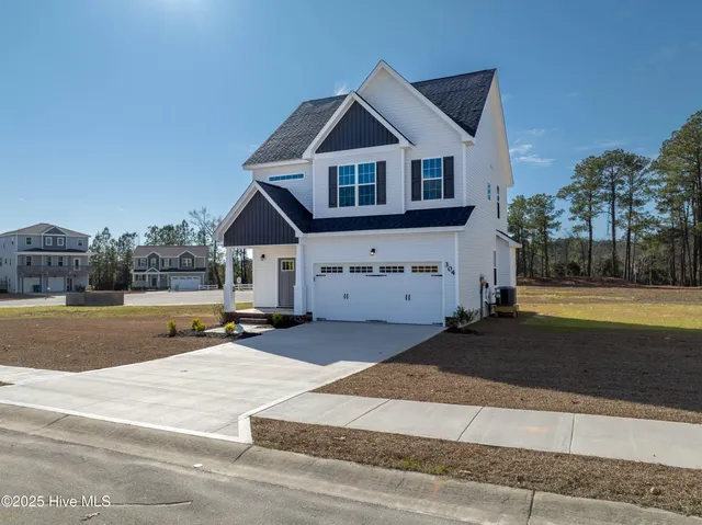 $327,500 | 304 Broadleaf Drive, Jacksonville, NC 28546