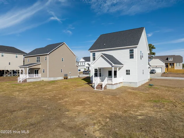 $327,500 | 304 Broadleaf Drive, Jacksonville, NC 28546