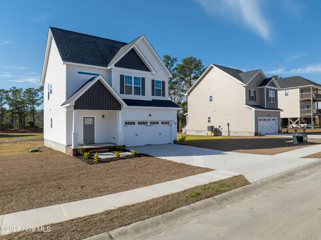 $327,500 | 304 Broadleaf Drive, Jacksonville, NC 28546