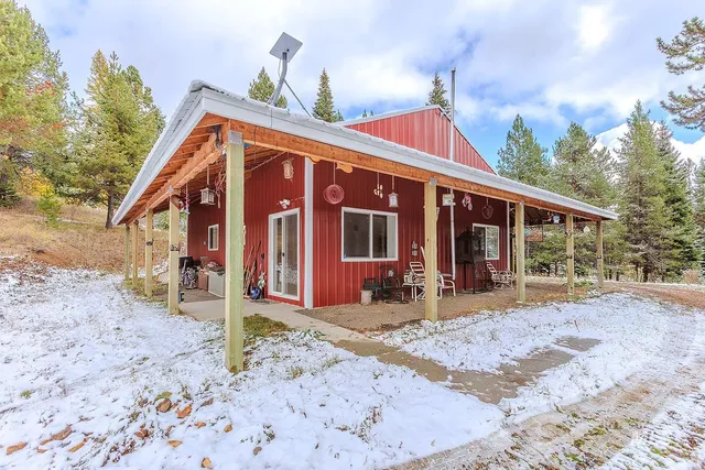 $579,000 | 43406 Black Pine Drive, Winchester, ID 83555