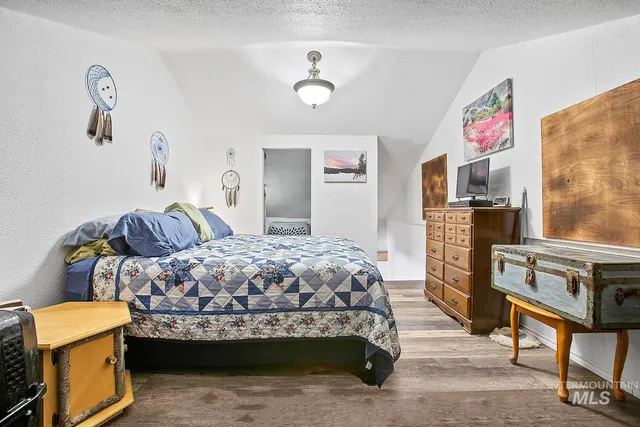 $579,000 | 43406 Black Pine Drive, Winchester, ID 83555