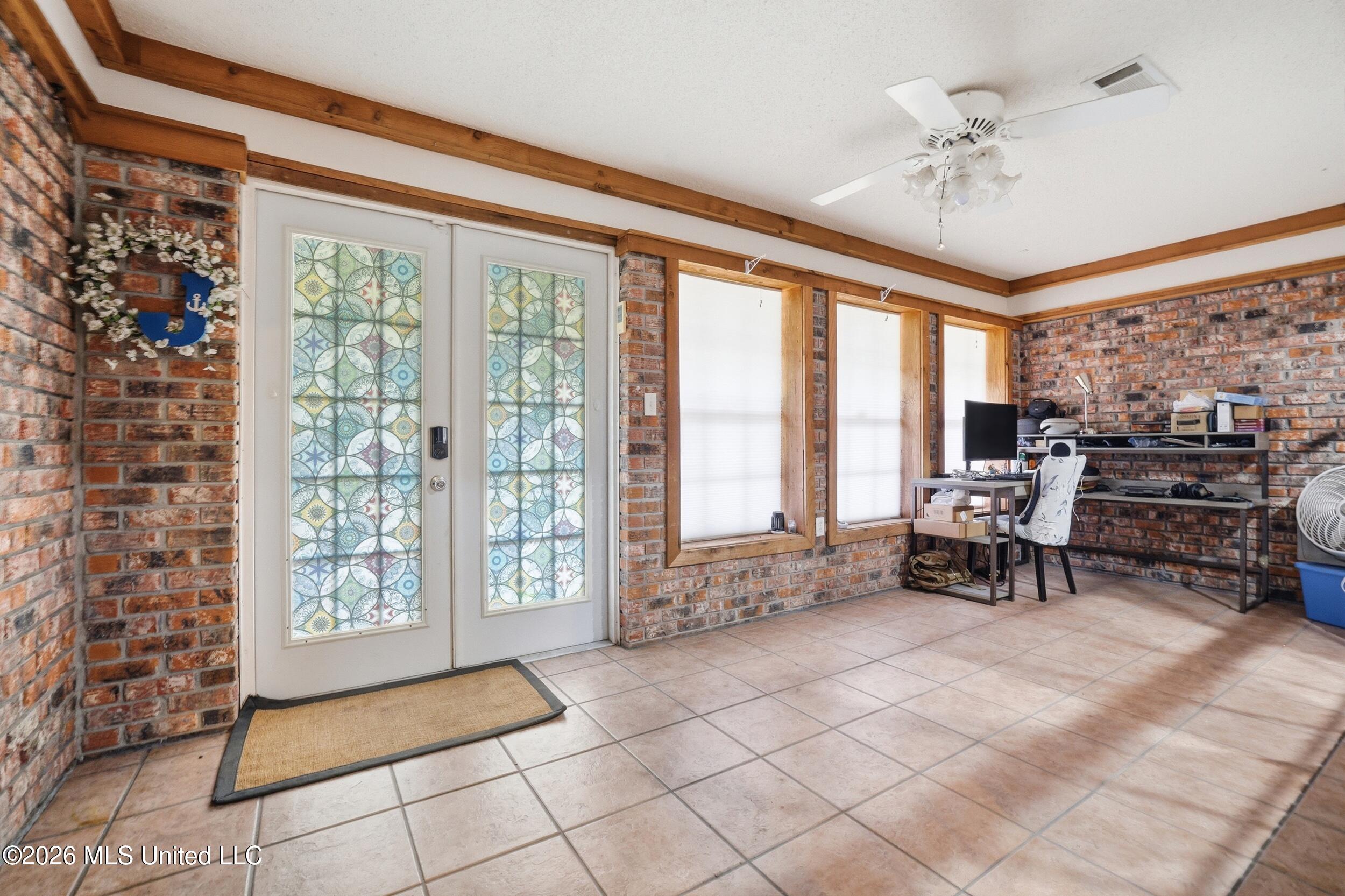1237 Main Street Ocean Springs, MS 39564 - Photo 20 of 62 22_r6__8197