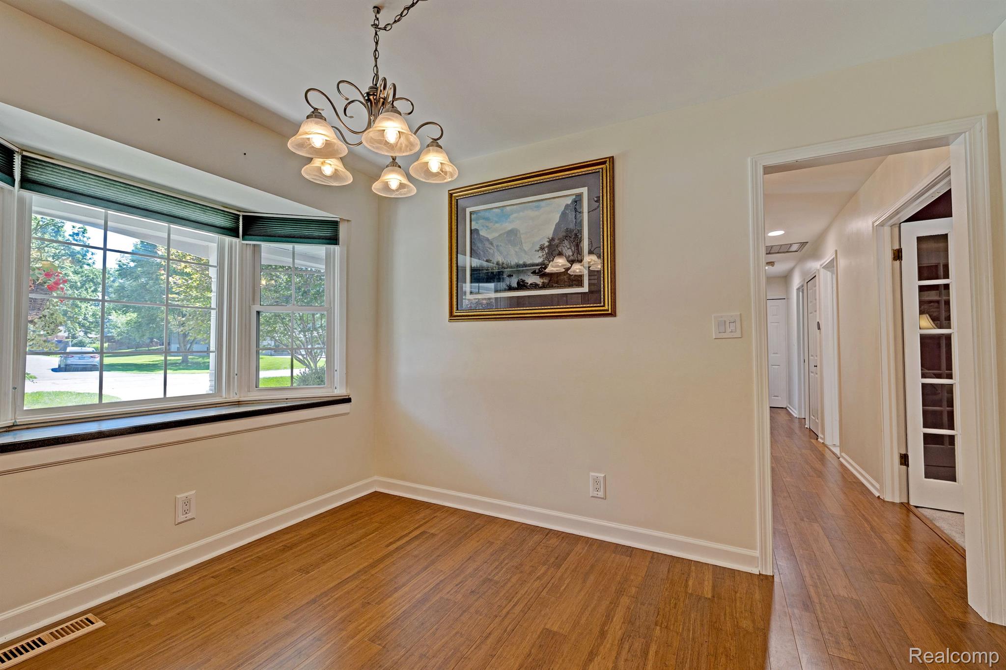 2354 Blockton Road Rochester, MI 48306 - Photo 13 of 73 Gallery Image 13