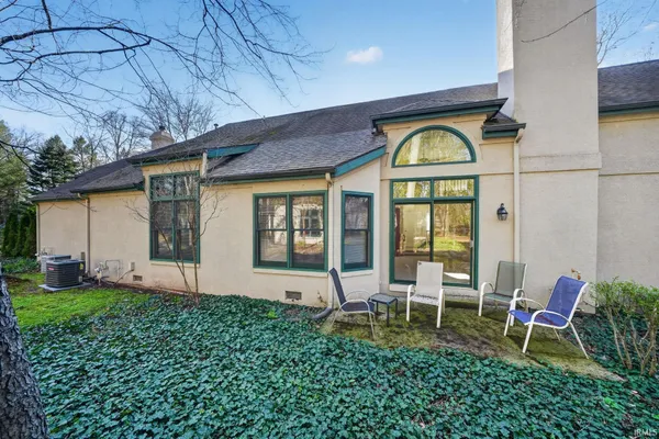 $297,500 | 1446 Bridge Water Way, Mishawaka, IN 46545