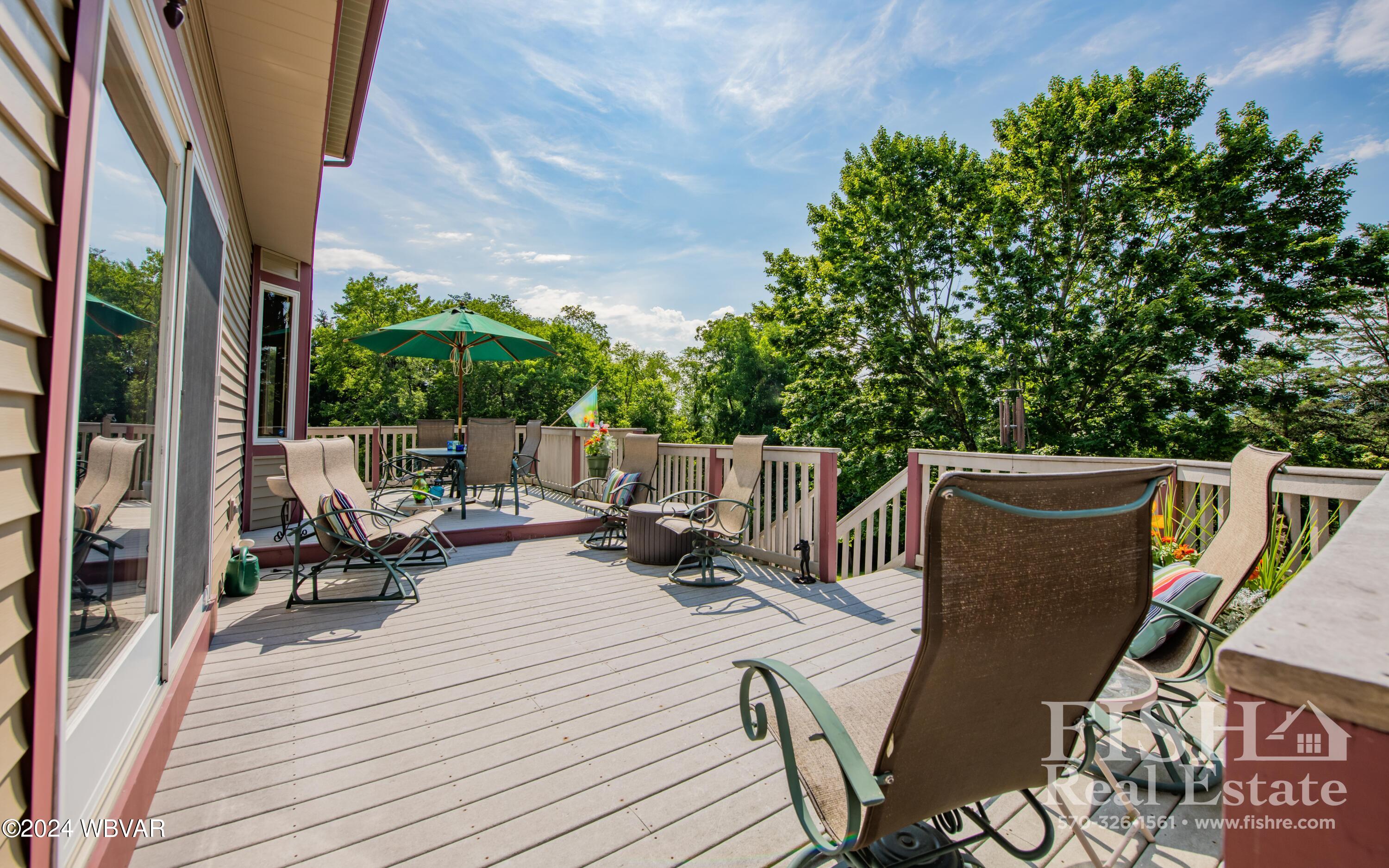 26 Hemlock Road Williamsport, PA 17701 - Photo 5 of 21 DSC_2397