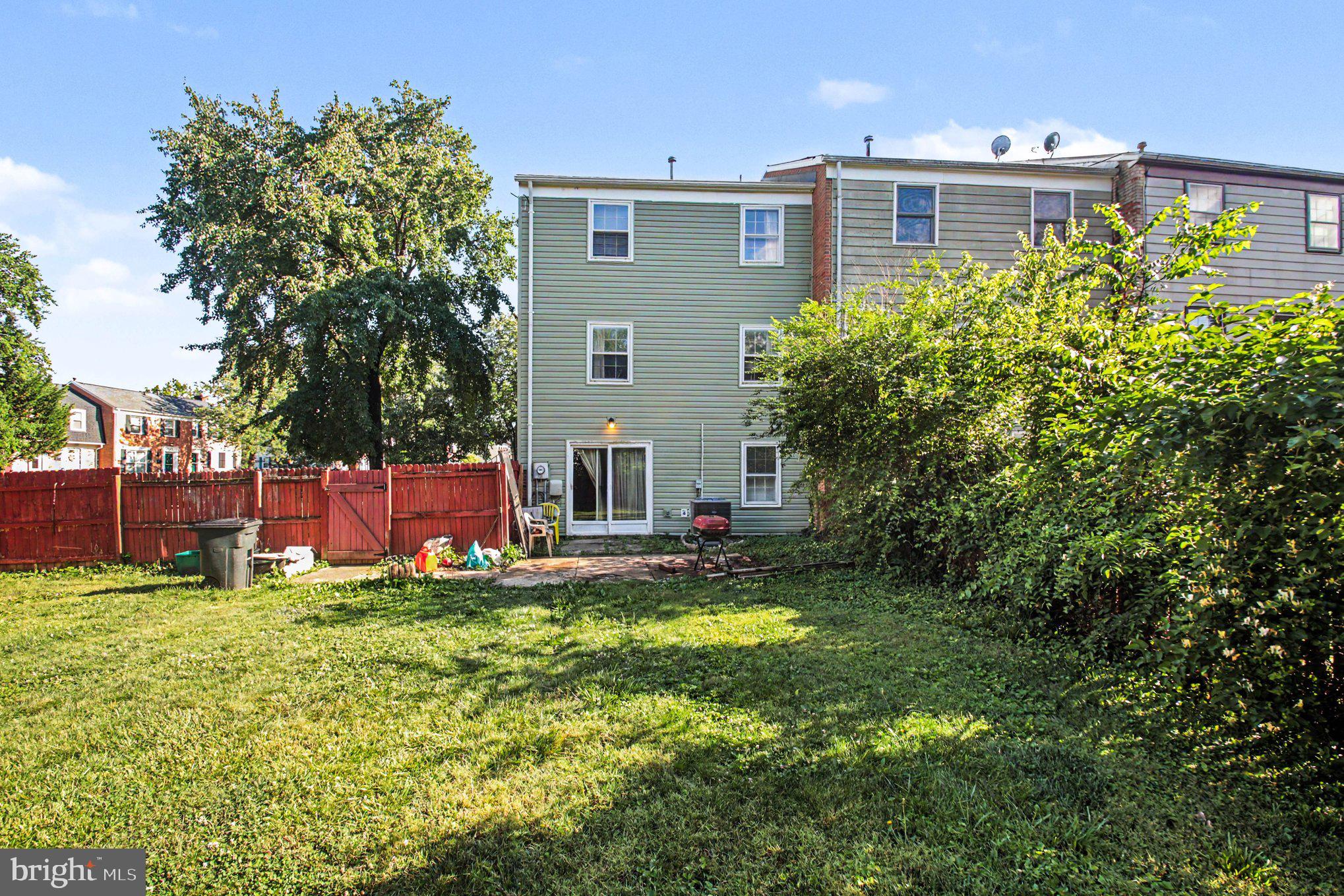10100 Tasker Drive Manassas, VA 20109 - Photo 22 of 29 Rear view of home