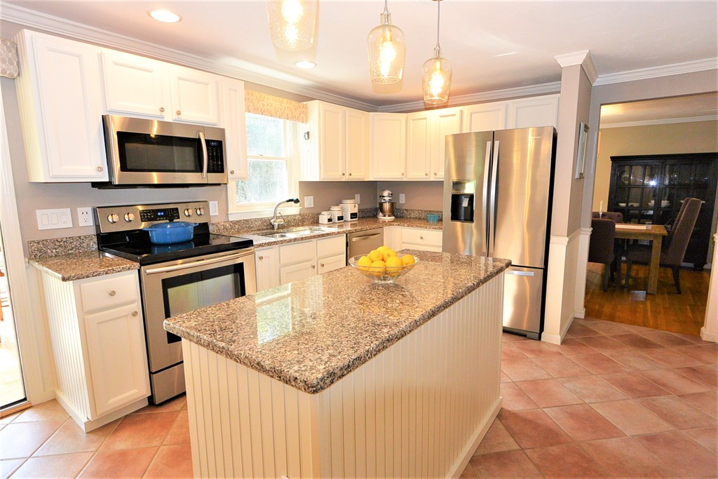 11 Still River Road Bolton, MA 01740 - Photo 3 of 28