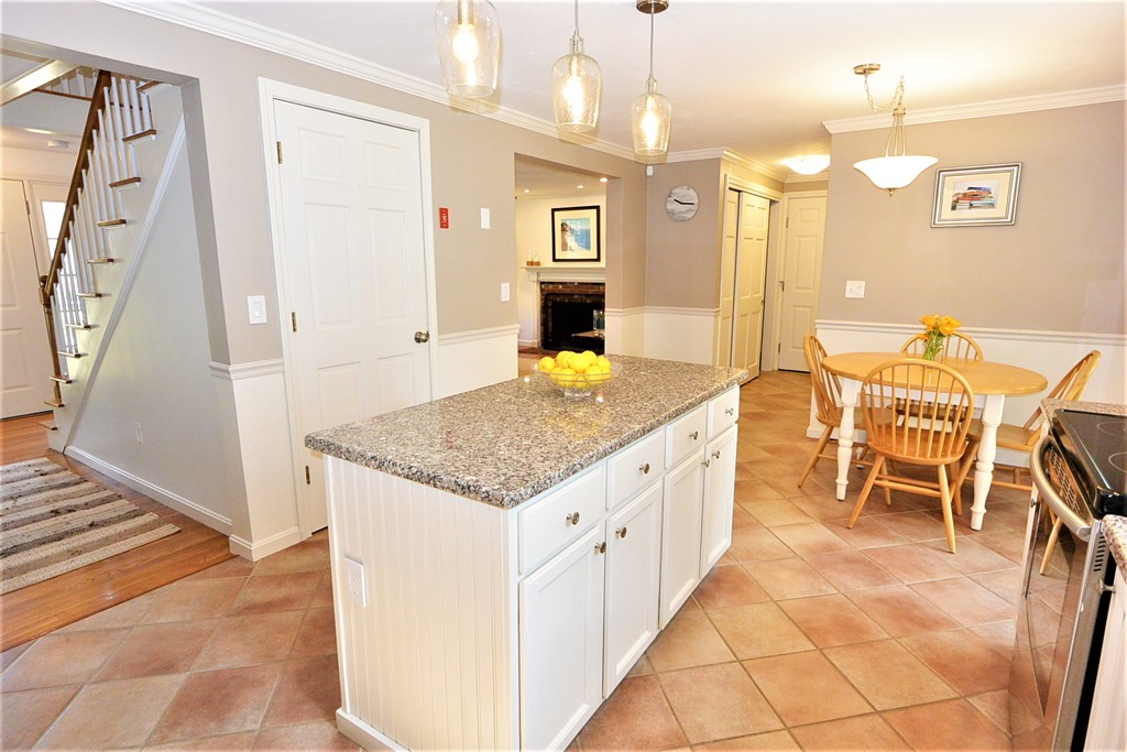11 Still River Road Bolton, MA 01740 - Photo 4 of 28