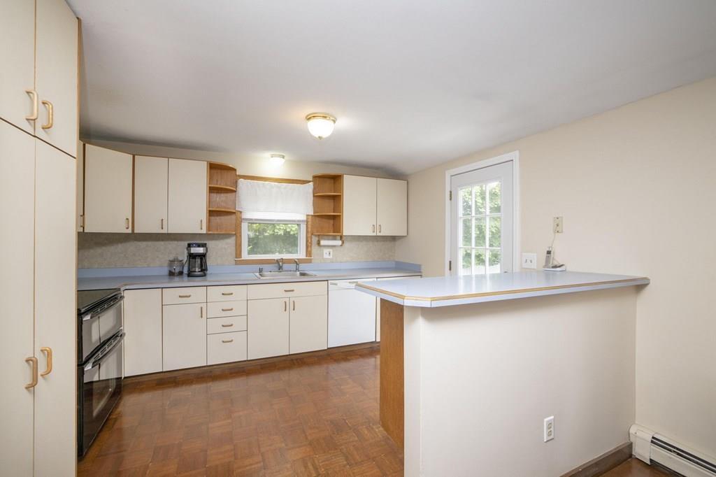 67 Overlook Road Weymouth, MA 02189 - Photo 7 of 30 Gallery Image 7