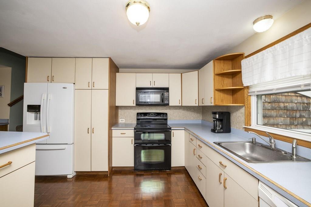 67 Overlook Road Weymouth, MA 02189 - Photo 8 of 30 Gallery Image 8