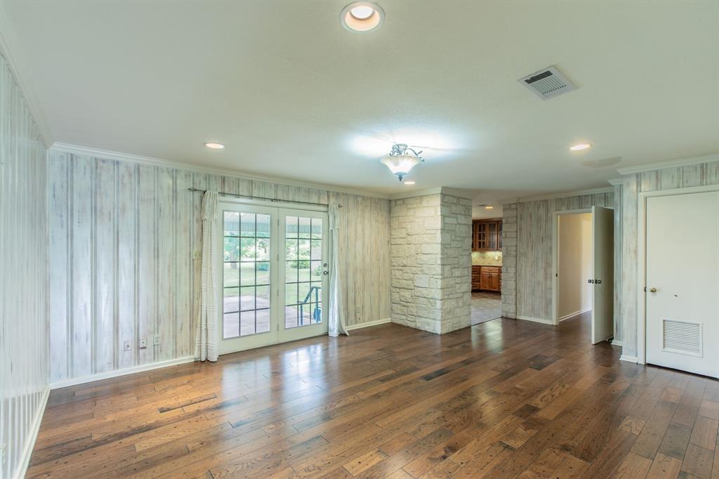519 First Street Hewitt, TX 76643 - Photo 4 of 35