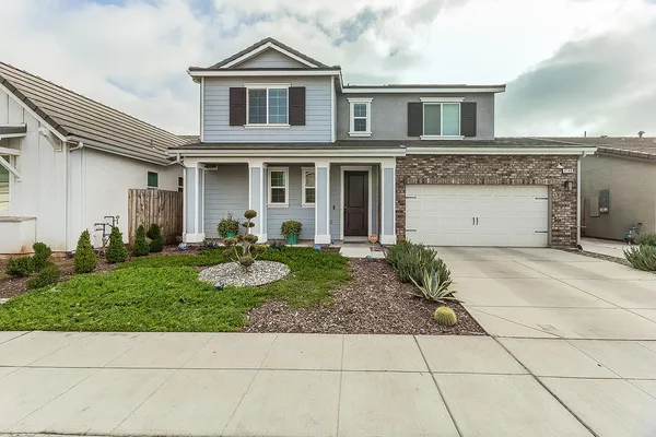 $559,000 | 4148 Beverly Avenue, Clovis, CA 93619