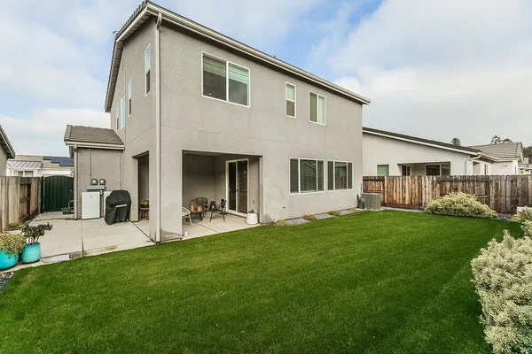 $559,000 | 4148 Beverly Avenue, Clovis, CA 93619
