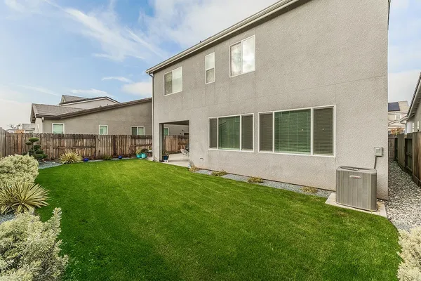 $559,000 | 4148 Beverly Avenue, Clovis, CA 93619