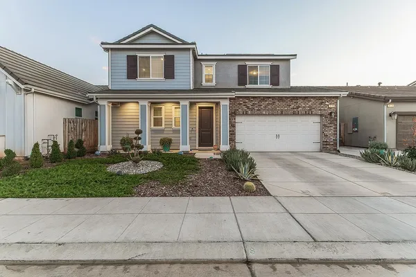 $559,000 | 4148 Beverly Avenue, Clovis, CA 93619