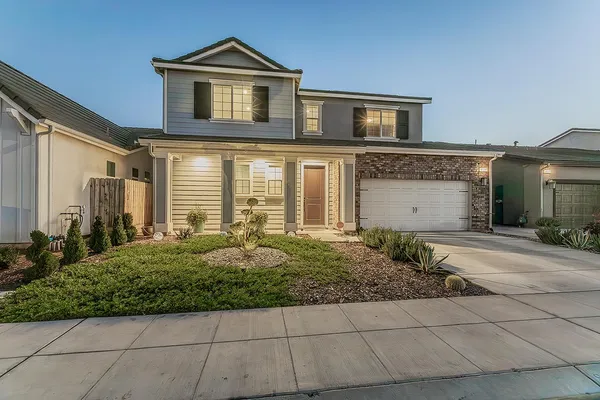 $559,000 | 4148 Beverly Avenue, Clovis, CA 93619