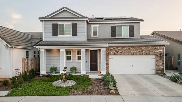 $559,000 | 4148 Beverly Avenue, Clovis, CA 93619