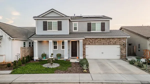 $559,000 | 4148 Beverly Avenue, Clovis, CA 93619