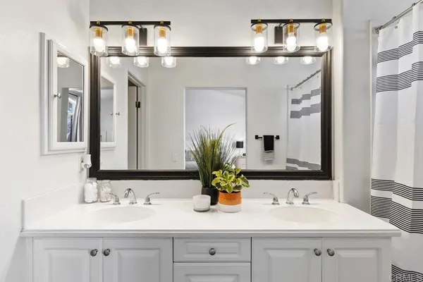 $1,295,000 | 13570 Jadestone Way, San Diego, CA 92130