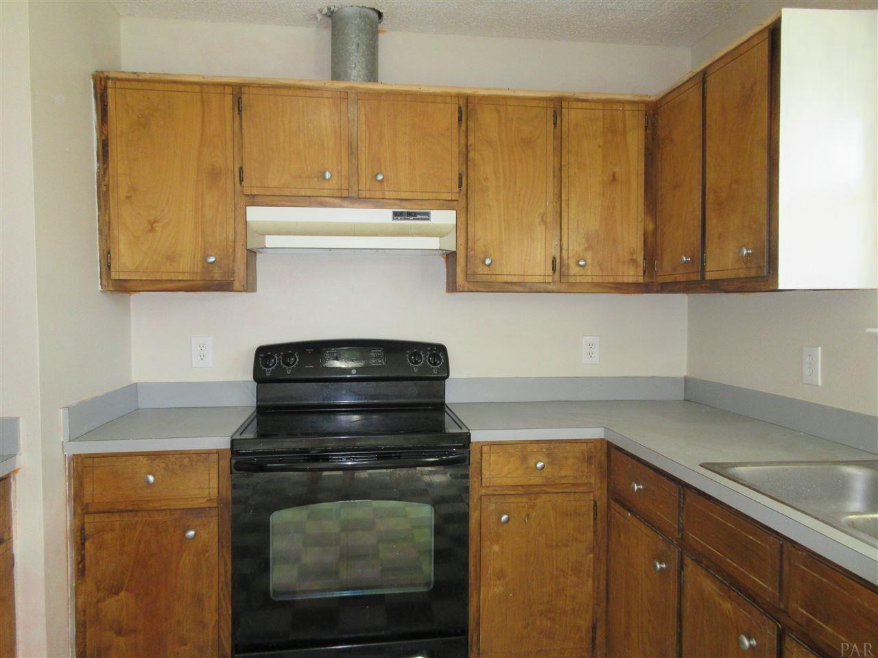 4680 Rambling Way Pace, FL 32571 - Photo 8 of 36