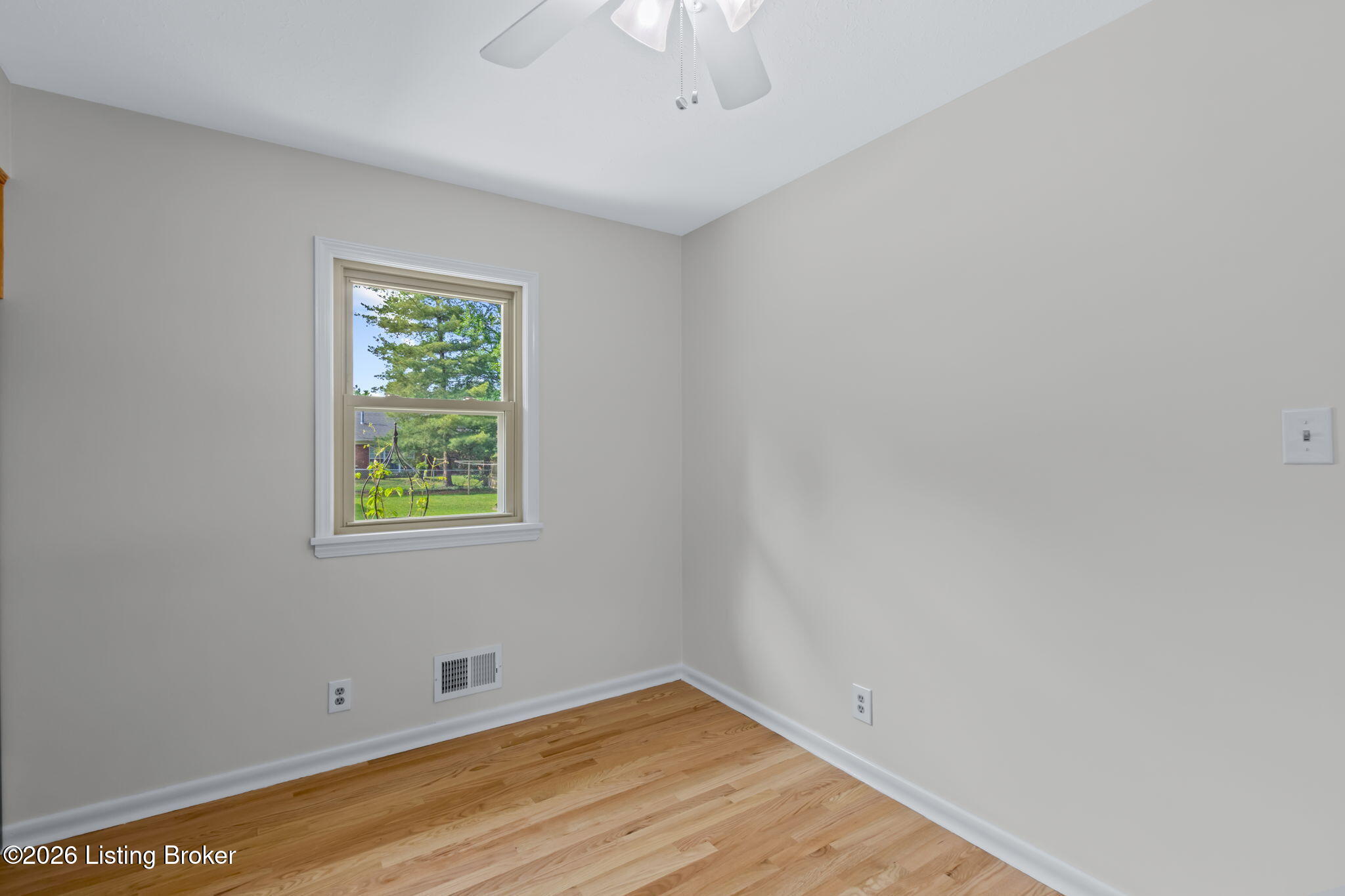 8110 Florist Road Louisville, KY 40228 - Photo 15 of 35 14-web-or-mls-4F0A3896