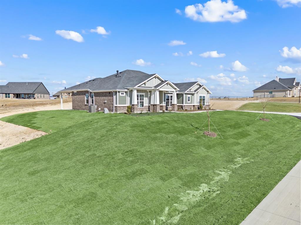 140 Rocky Top Rnch Lane Azle, TX 76020 - Photo 2 of 40