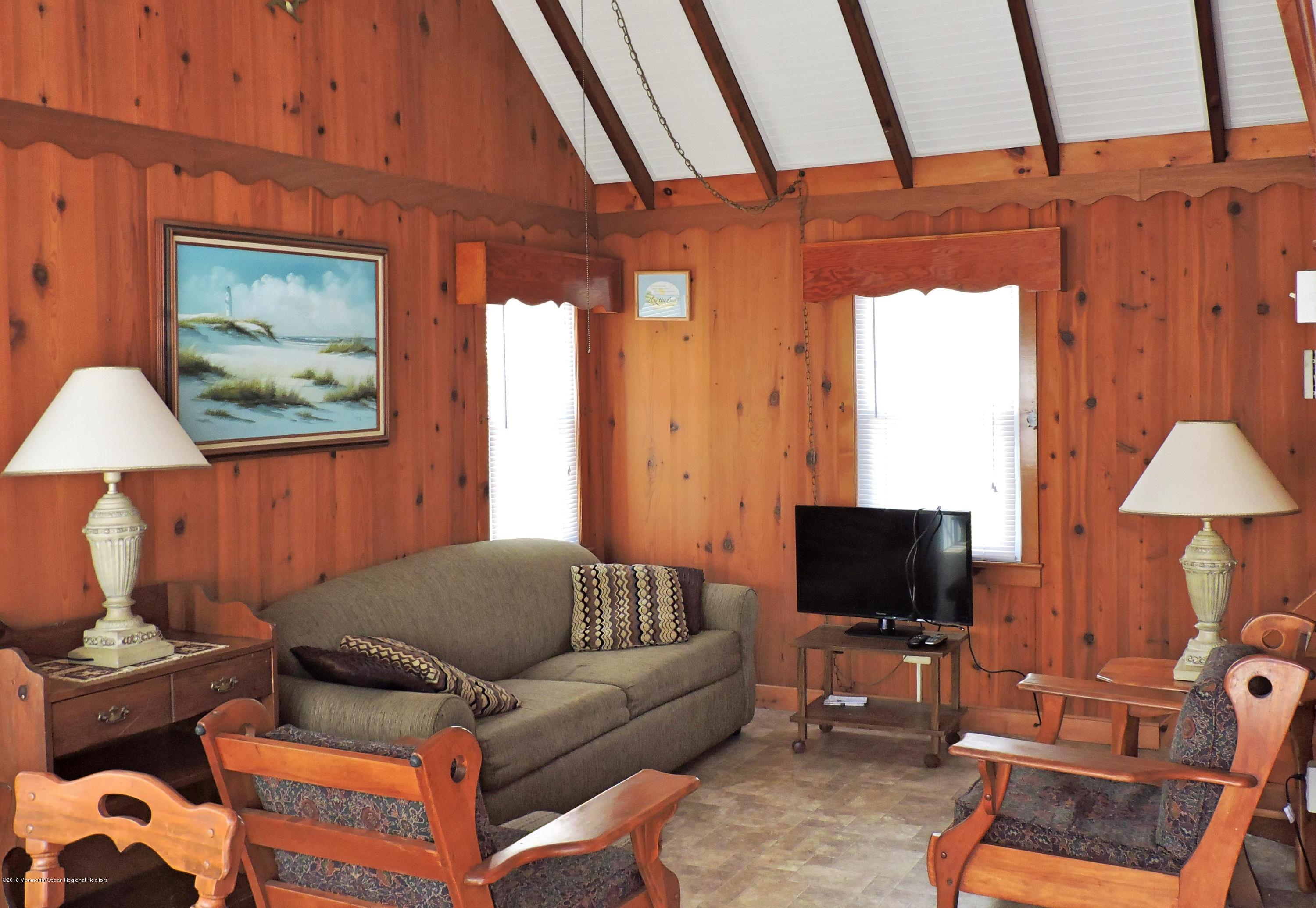 116 Brooks Road Lavallette, NJ 08735 - Photo 2 of 10 Living Room