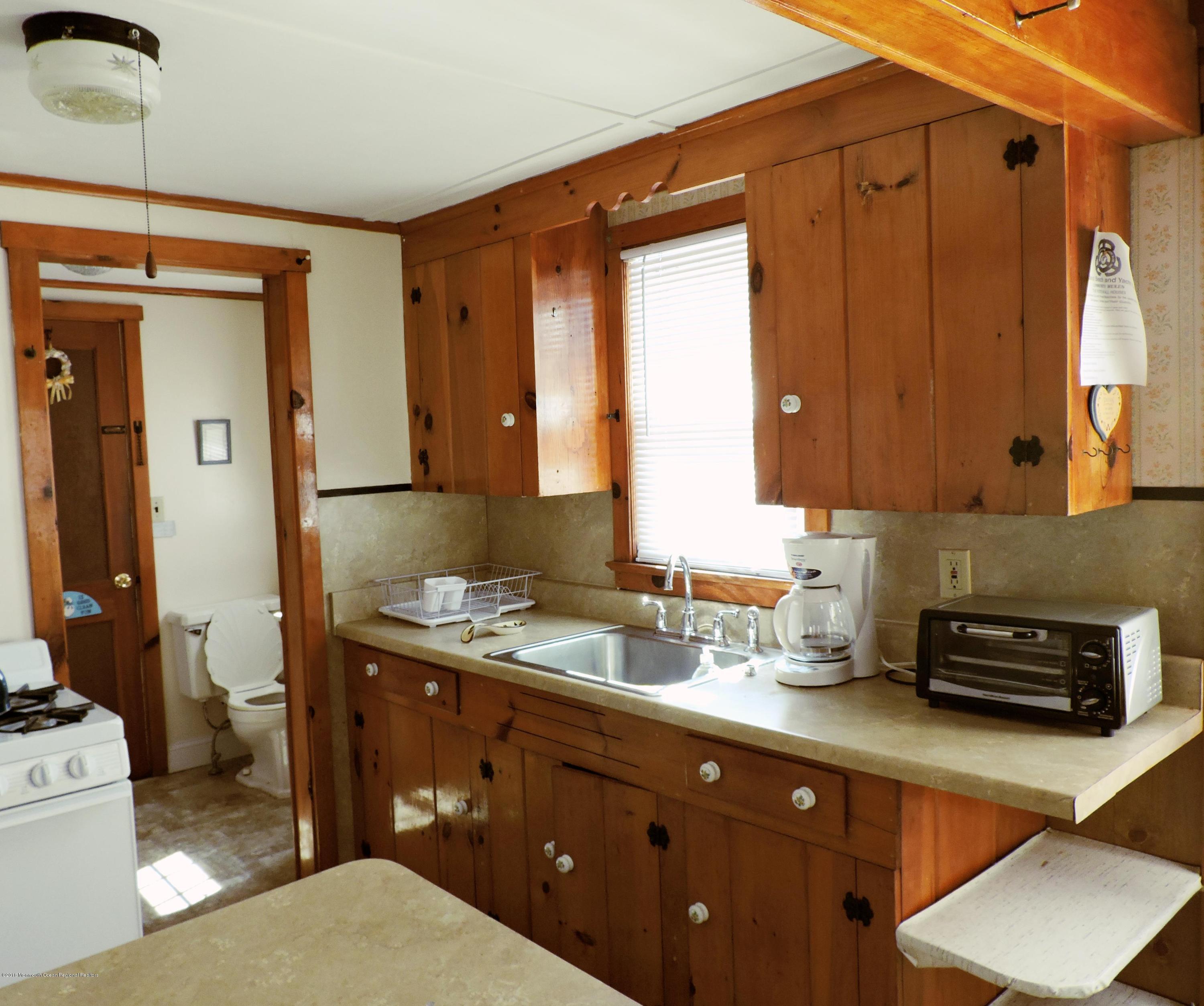 116 Brooks Road Lavallette, NJ 08735 - Photo 4 of 10 Kitchen