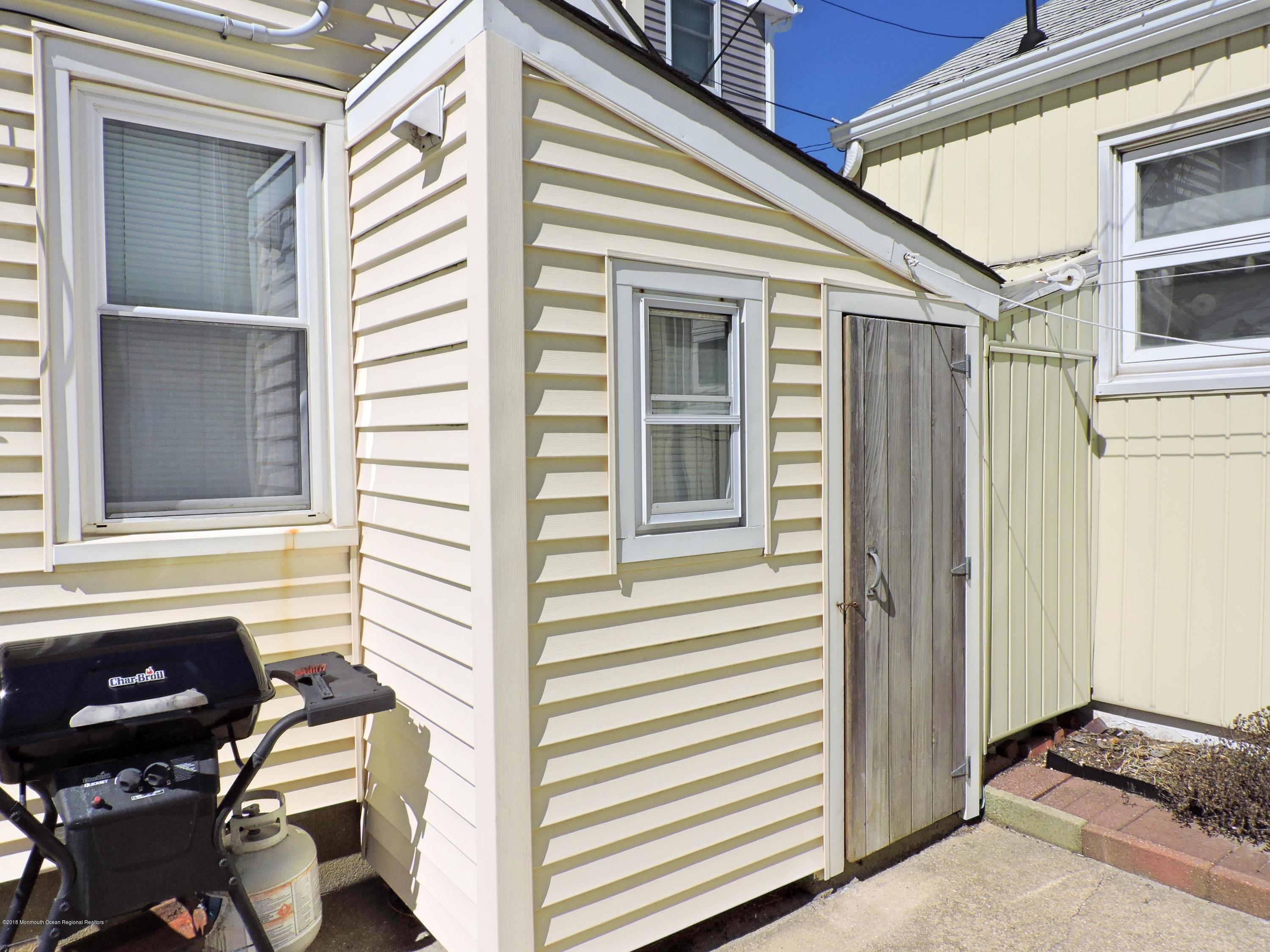116 Brooks Road Lavallette, NJ 08735 - Photo 10 of 10 Outside Shower