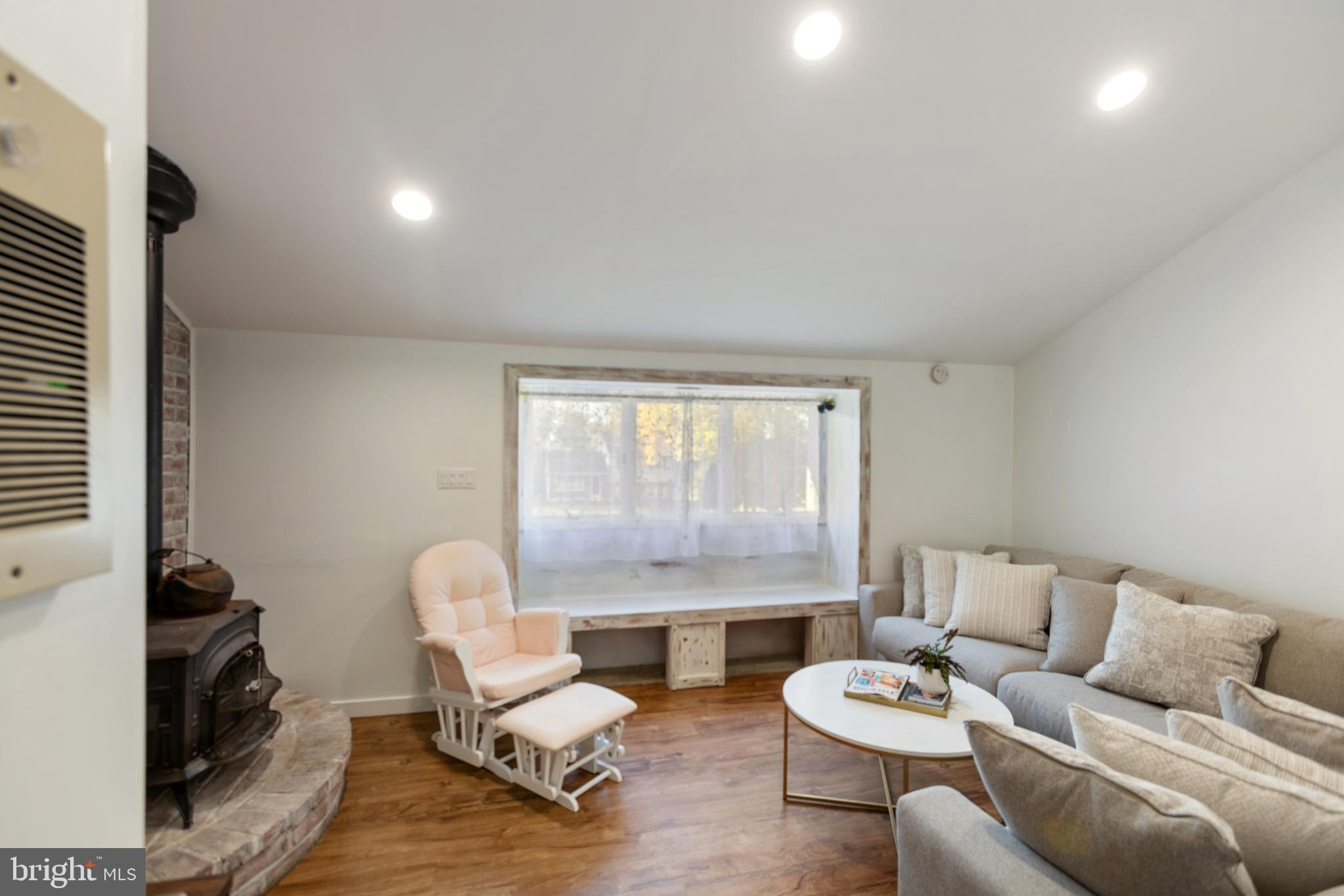 1801 North Hills Avenue Willow Grove, PA 19090 - Photo 13 of 20 a living room with furniture and a large window