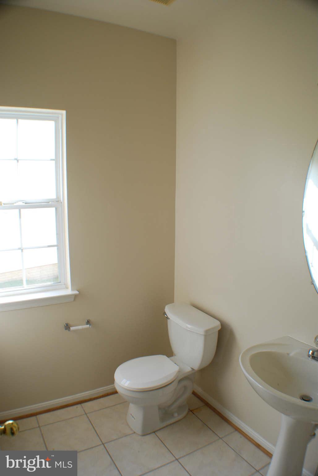 9400 Biemans Terrace Springdale, MD 20721 - Photo 8 of 26 Bath
