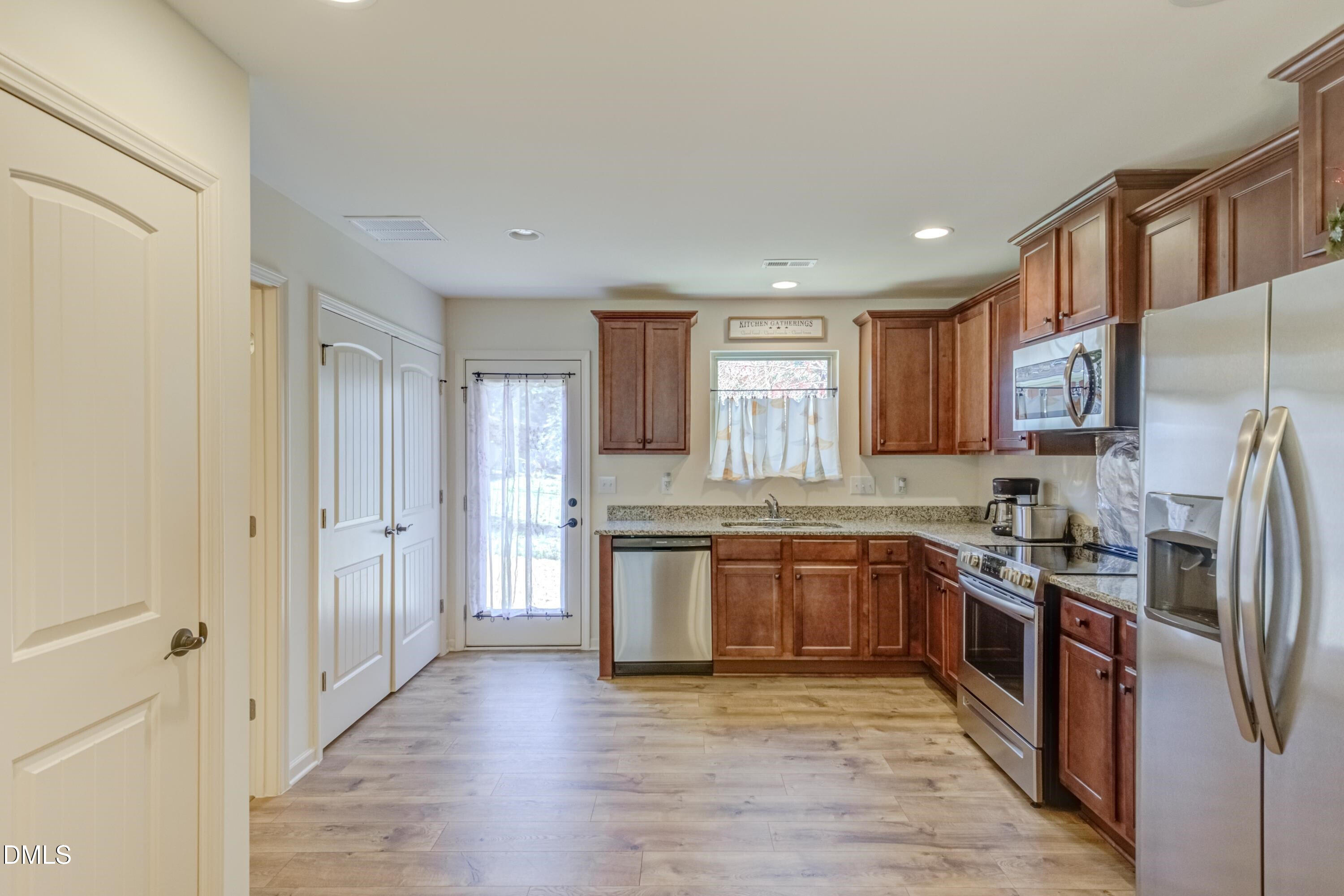 240 Spark Street Raleigh, NC 27606 - Photo 6 of 18 20240912032312742242000000-o