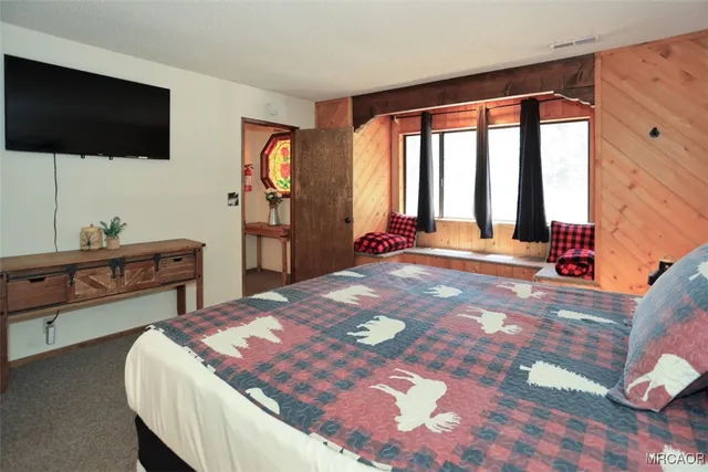 $2,900 | 1201 Fox Farm Road, Big Bear City, CA 92315