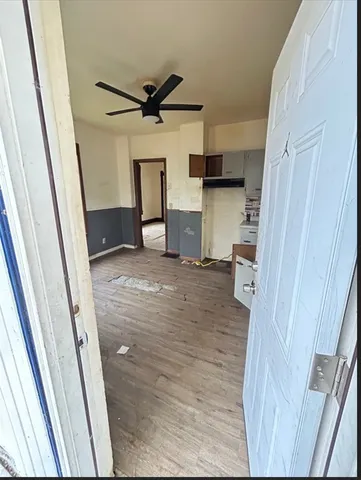 $43,900 | 725 Davis Street, Rockford, IL 61107