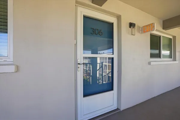 $199,000 | 649 South Tamiami Trail, Unit 306, Venice, FL 34285