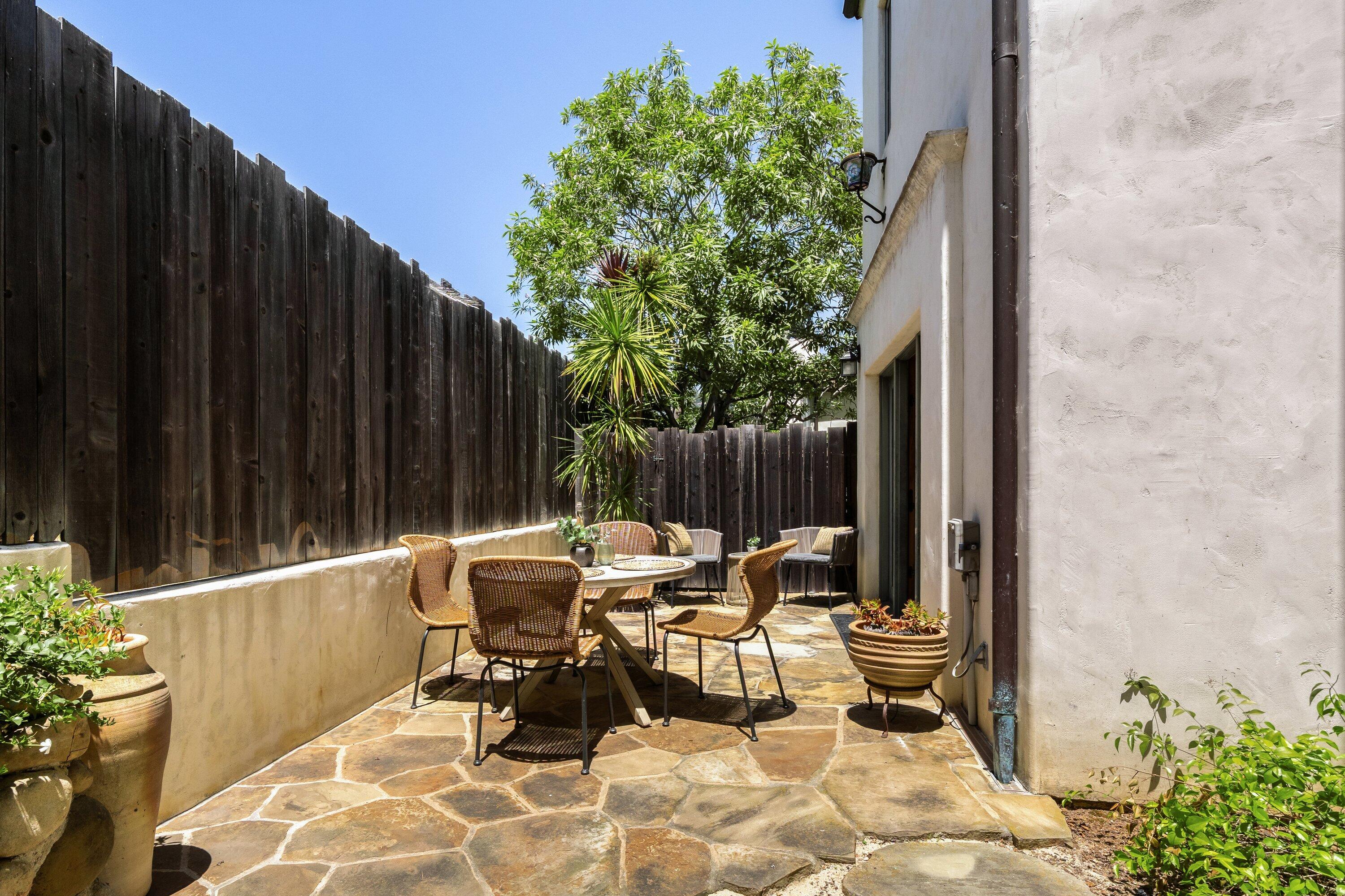 1011 Rinconada Road, Unit B Santa Barbara, CA 93101 - Photo 13 of 26 Back Patio