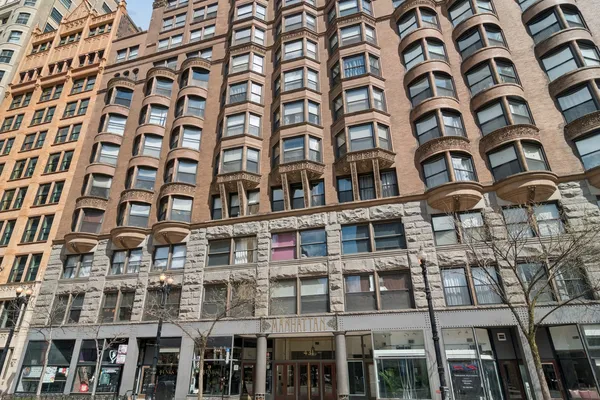 $1,500 | 431 South Dearborn Street, Unit 1004, Chicago, IL 60605