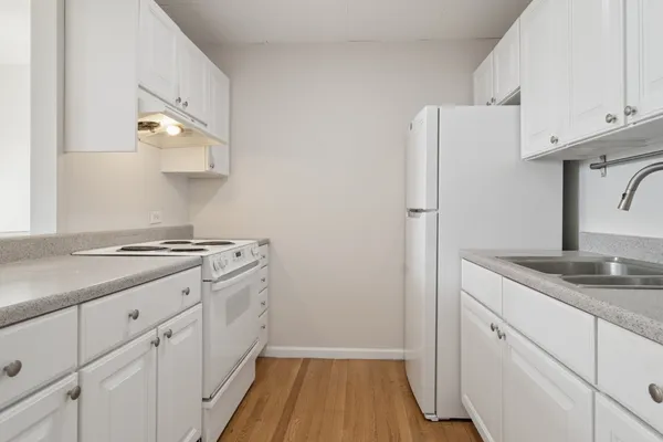 $1,500 | 431 South Dearborn Street, Unit 1004, Chicago, IL 60605