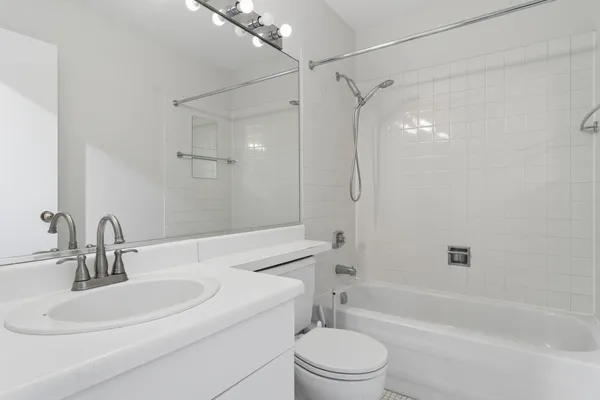 $1,500 | 431 South Dearborn Street, Unit 1004, Chicago, IL 60605